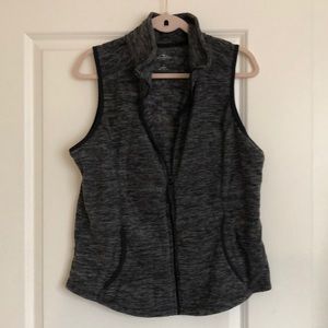 ✨MAKE AN OFFER! ✨ St. John’s Bay Sleeveless Vest